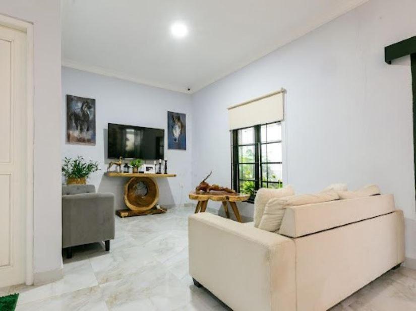 Stylish Villa At Green Apple U 35A Cipanas Puncak Sindanglaya المظهر الخارجي الصورة